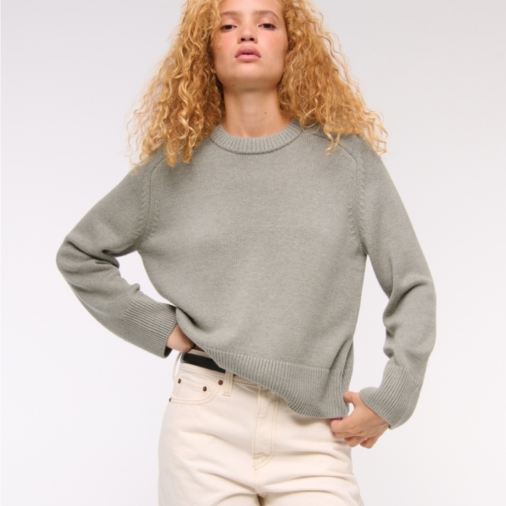 A&F Madeline Crew Sweater in Olive Green